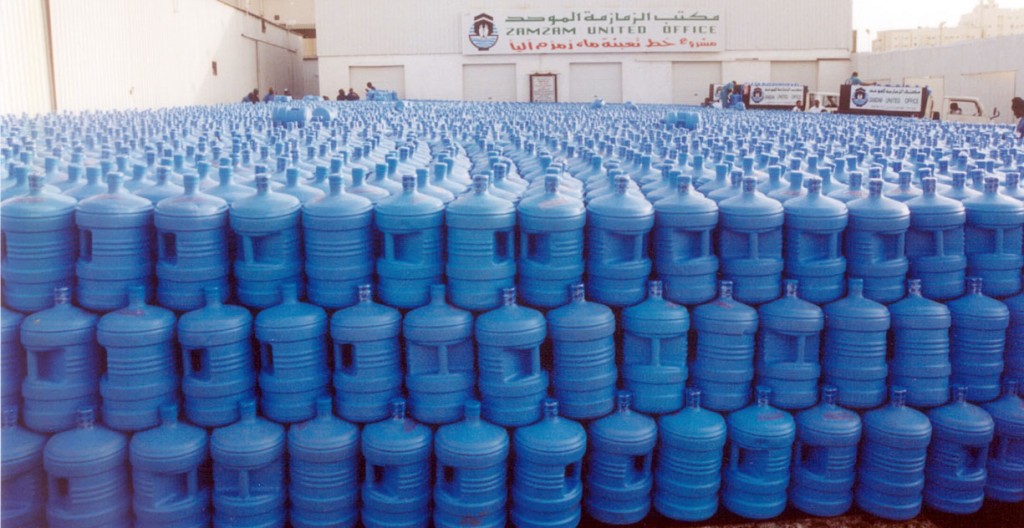 7 ملايين و500 ألف عبوة ماء زمزم توزع على الحجاج طيلة موسم الحج