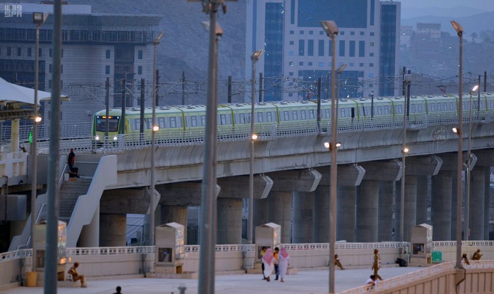 "قطار المشاعر" الوسيلة الأحدث في منظومة نقل الحجاج