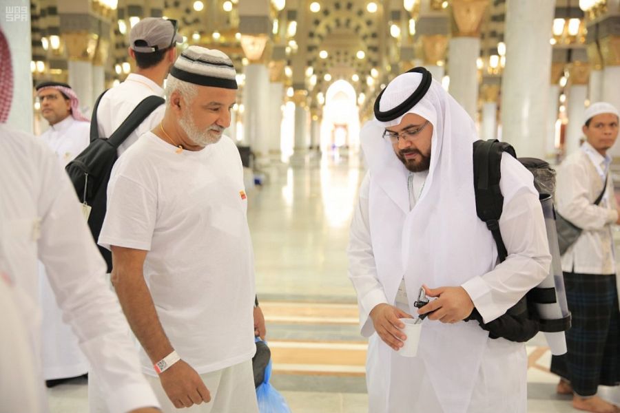 8 ملايين لتر استهلاك الحجاج من ماء زمزم