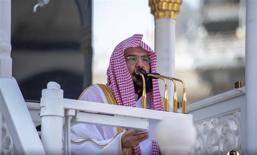 خطيب المسجد الحرام : الأدب اجتماع خصال الخير في العبد