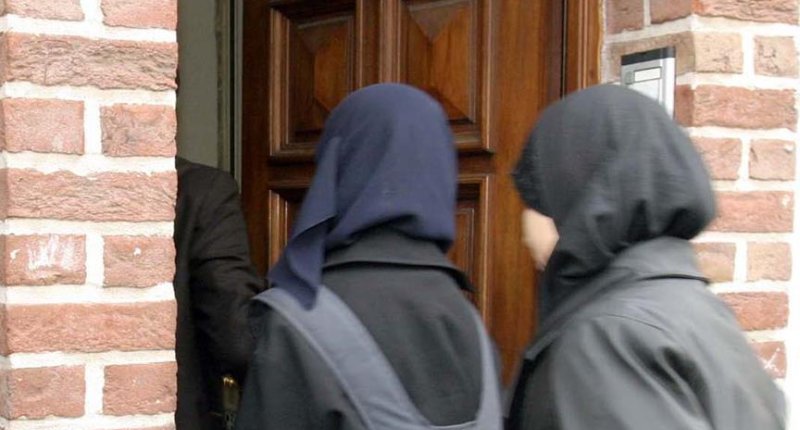انتقادات واسعة في النمسا ضد دعوات توسيع نطاق حظر الحجاب