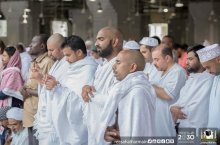 إمام المسجد الحرام : الواجب علينا جميعاً أن نتمسك بالكتاب والسنة وألا نفرق بينهما