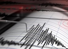 زلزال بقوة 6.4 درجة قبالة شرق إندونيسيا